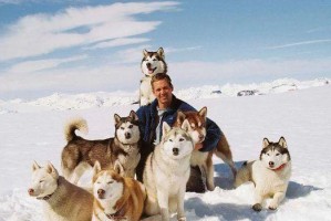 克龙弗兰德犬的完美饲养（打造健康快乐的宠物生活）